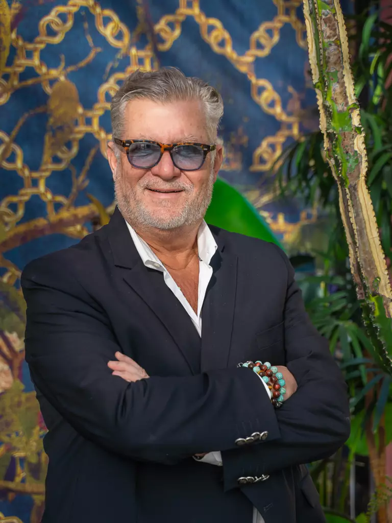 Lyon People Riviera HD 1193 Resultat 768x1024