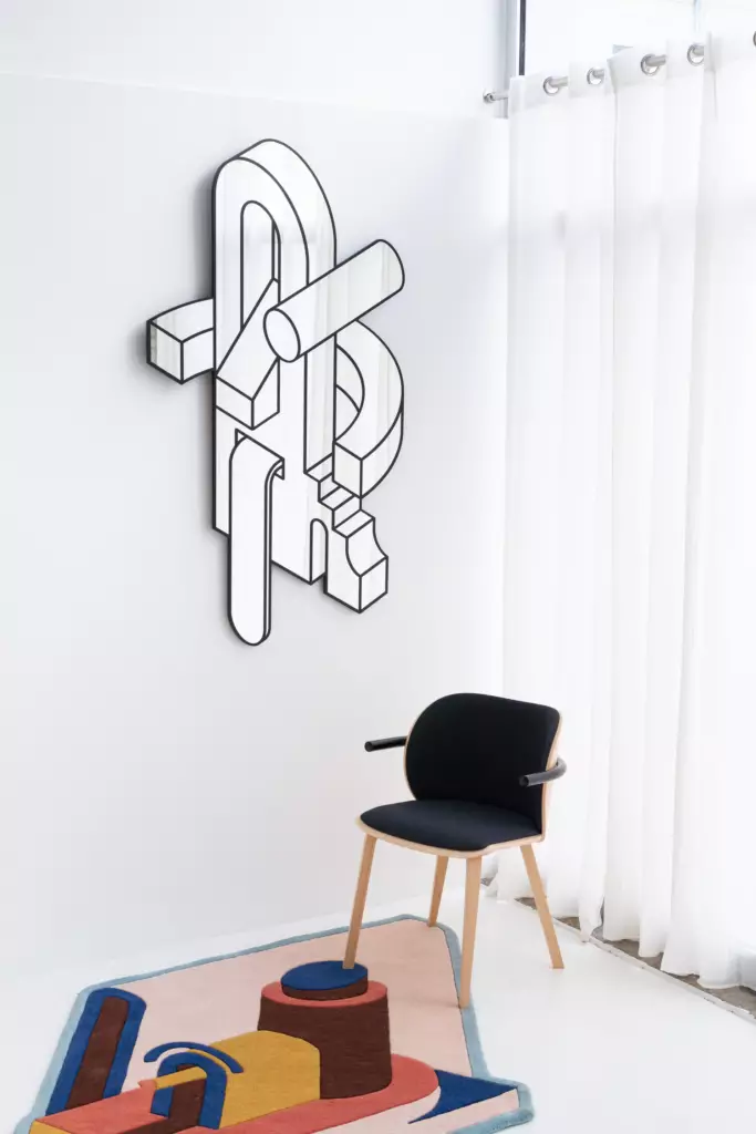 Photographe publicité et produits : mise en valeur des miroirs du designer AdriAn Blanc Ooshot Pondy Studio BD 14 Resultat 683x1024