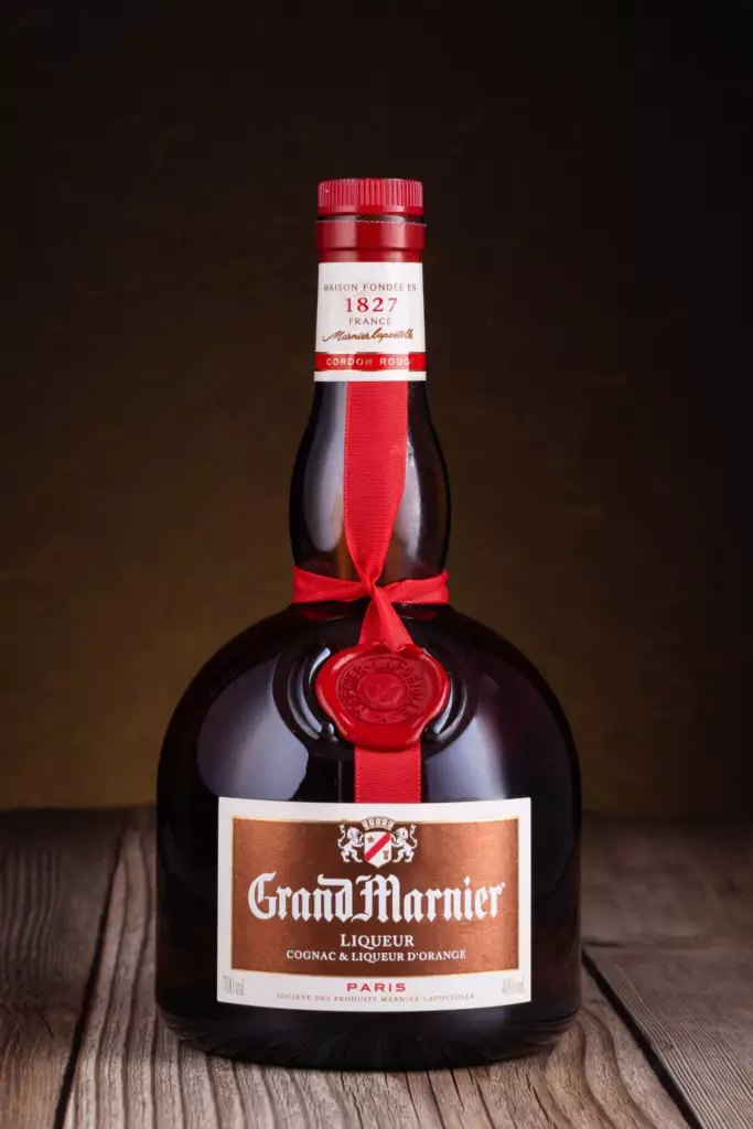 Photo Publicitaire Studio BD 4172 Resultat 683x1024