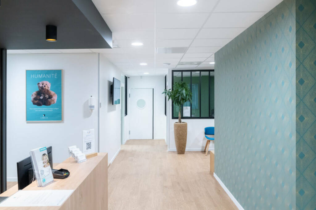 Photographe d'agencement : Cliniques dentaires Labelia labelia champagne bd 5048