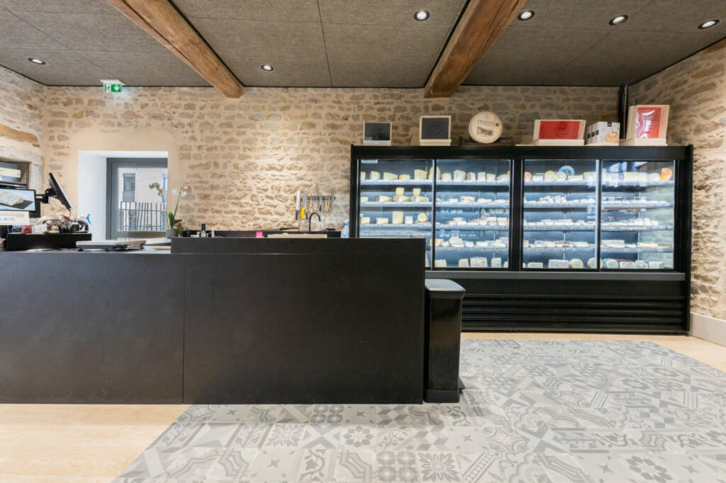 Photographe d'agencement : Halles de Limonest seriziat halles de limonest bd 5618