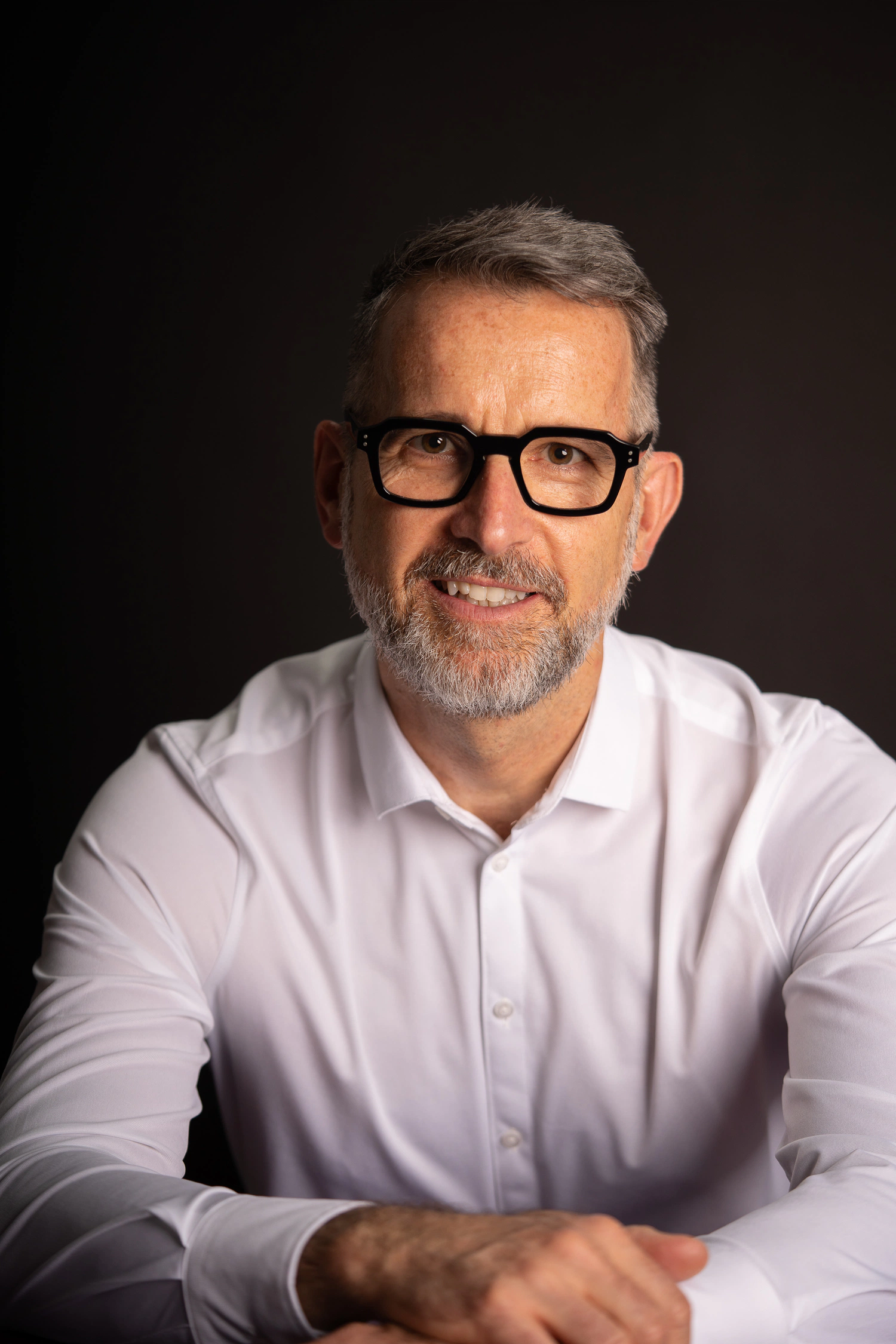 Photographe portraits professionnels pour un profil LinkedIn Stephane Cheynet BD 5137 Resultat